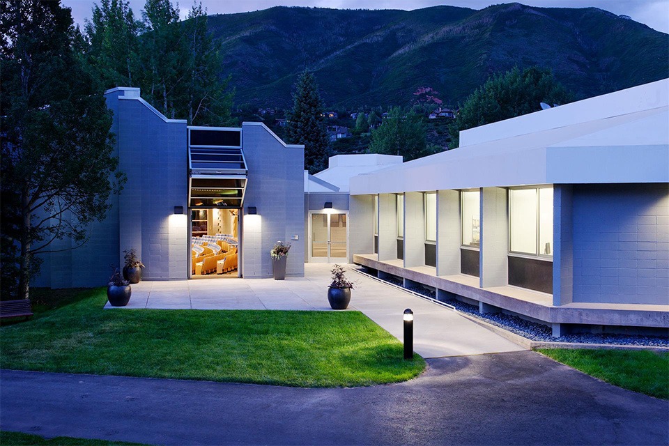 Aspen Meadows Resort exterior
